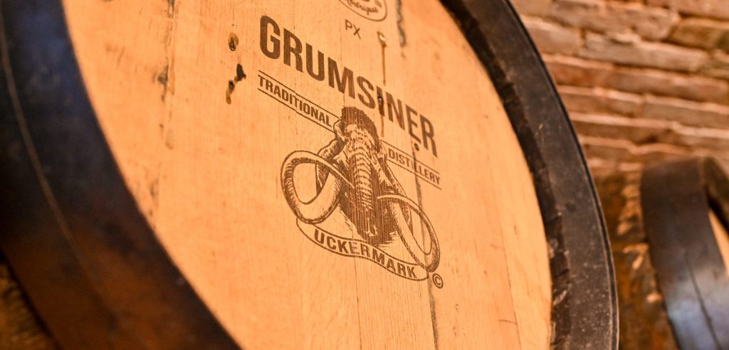 Grumsiner Brennerei Online Shop Der Grumsiner Whisky DSC 8870 scaled 1